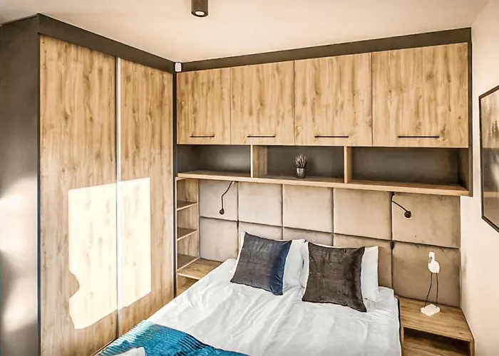 2 Bedroom Lovely In * Nowecin