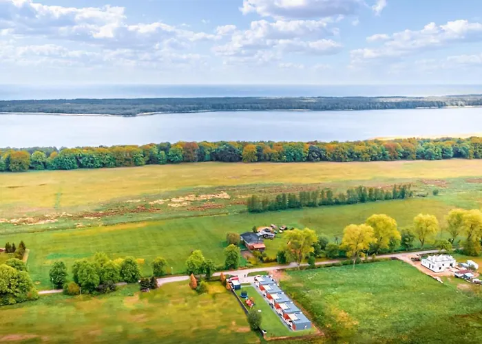 Semesterbostad 2 Bedroom Lovely In